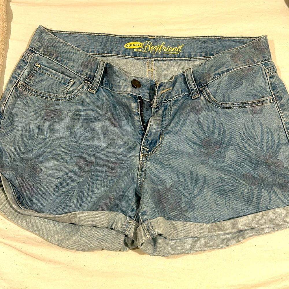 Old navy boyfriend summer shorts